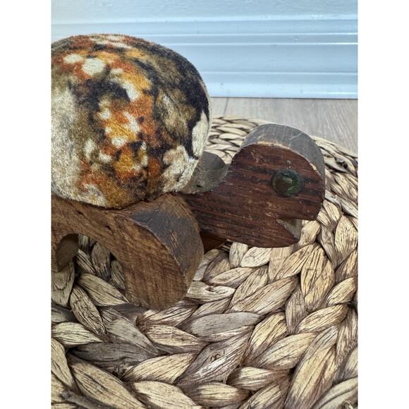 Vintage Wooden Turtle Floral Velvet Pin Cushion MCM 70's Kitschy Handmade Retro - Picture 5 of 11